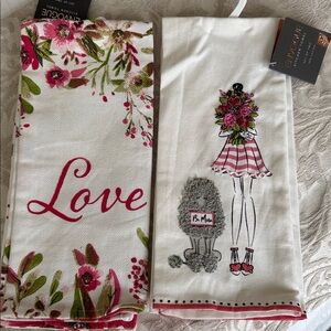 2 Sets (4 total) Valentines Towels NWT